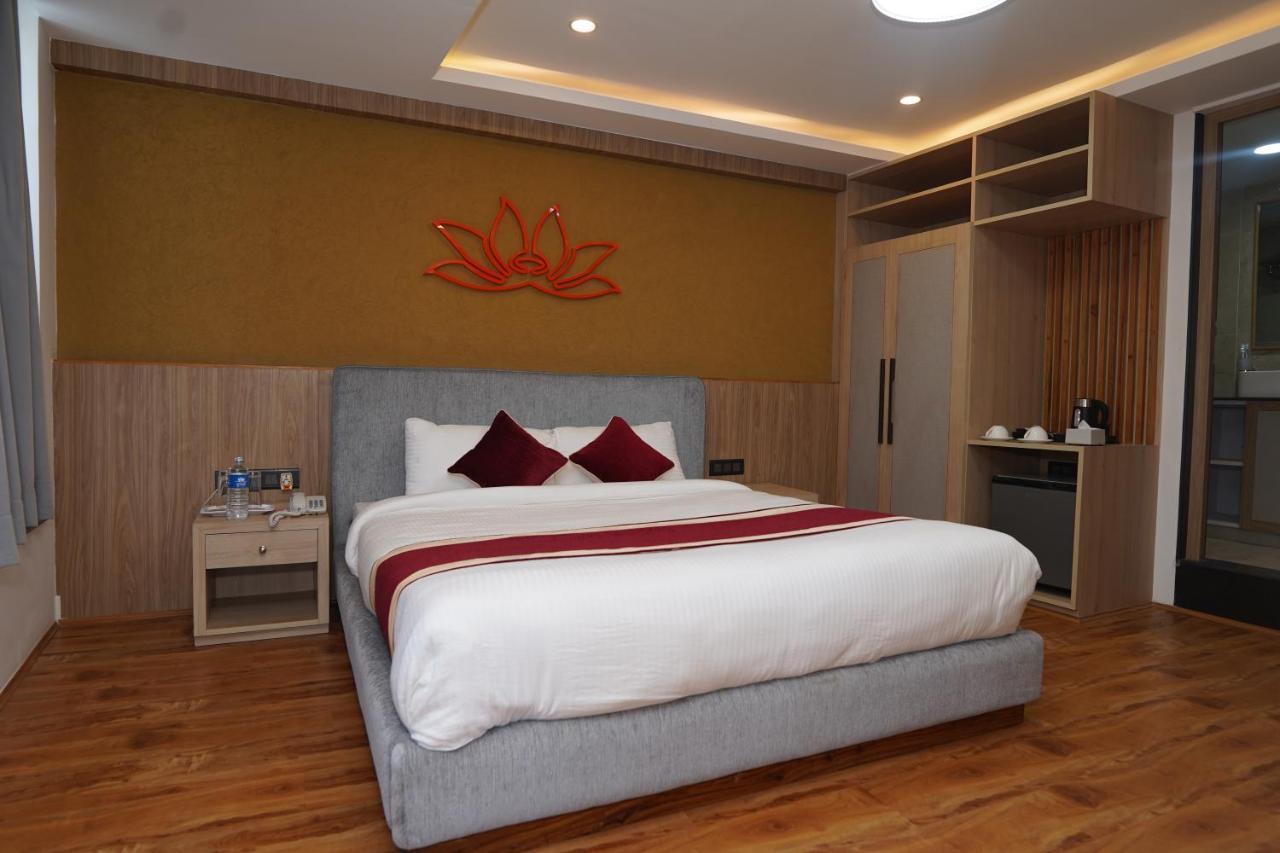 Lotus Club Boutique Hotel Kathmandu Ngoại thất bức ảnh